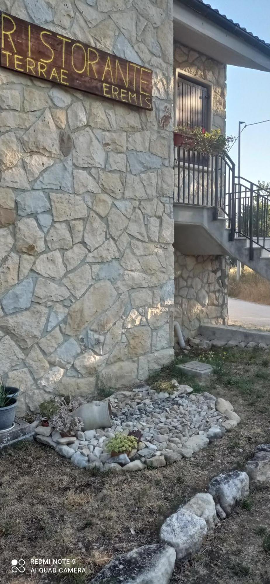 Terrae Eremis: Ristorante, Bar, B&B Roccamorice 외부 사진